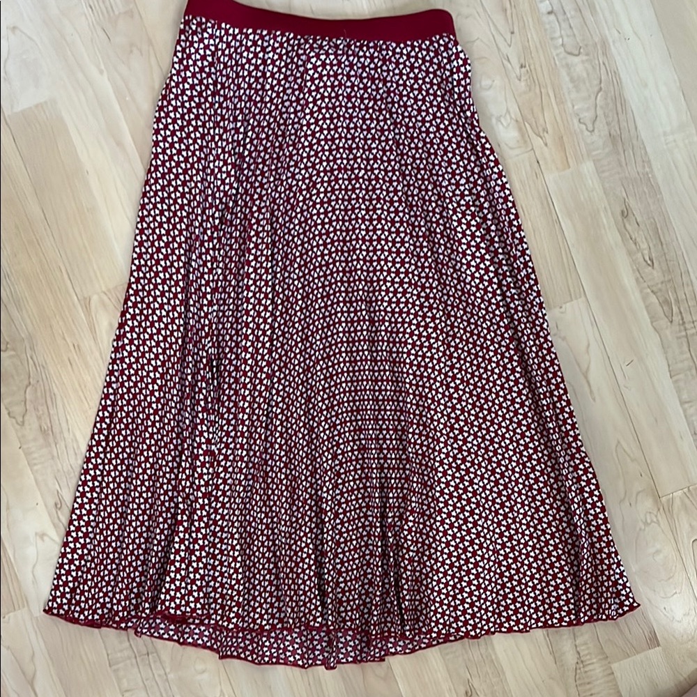 Max Studio Burgundy and White Geometric Maxi Skirt